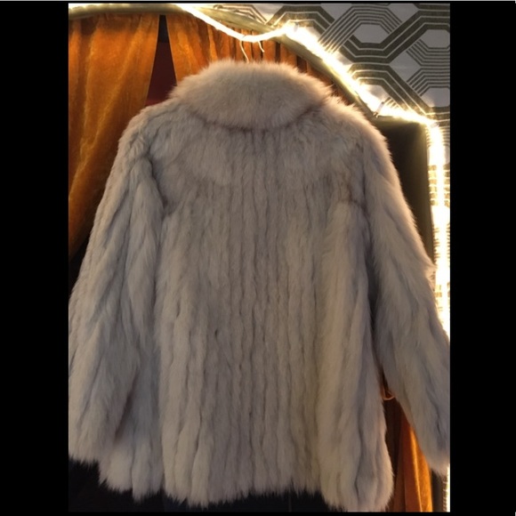 Vintage White fox fur saga coat *like new* - Picture 5 of 8